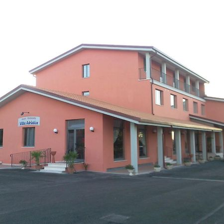 Hotel Villa Adriatica Portocannone Ngoại thất bức ảnh