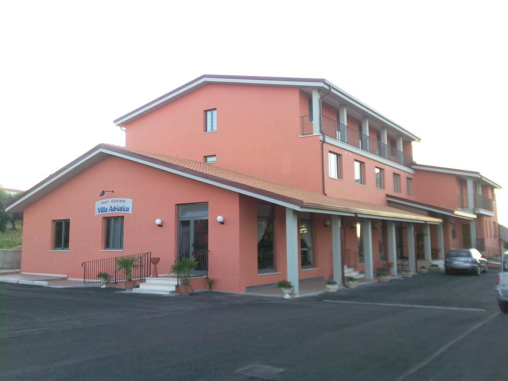 Hotel Villa Adriatica Portocannone Ngoại thất bức ảnh